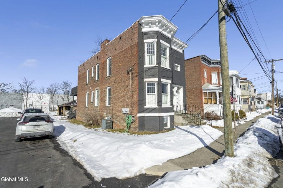 1801 9th Avenue, photo 2
