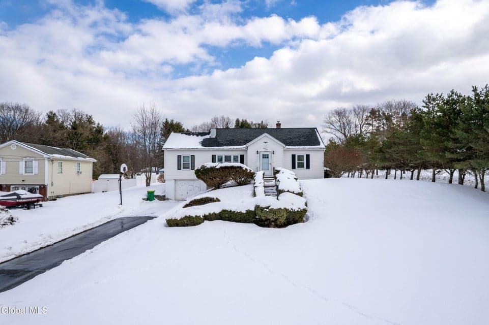 31 Colehamer Avenue, photo 1