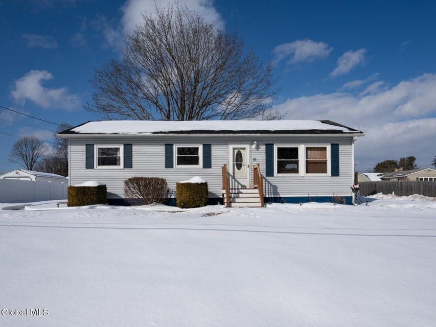 16 Royal Road, photo 1