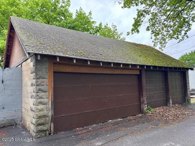 1256 Parkwood Boulevard, photo 2