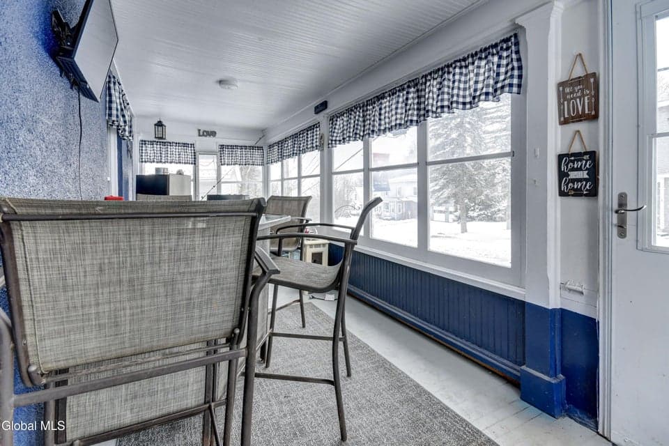 178 Moyer Street, photo 3