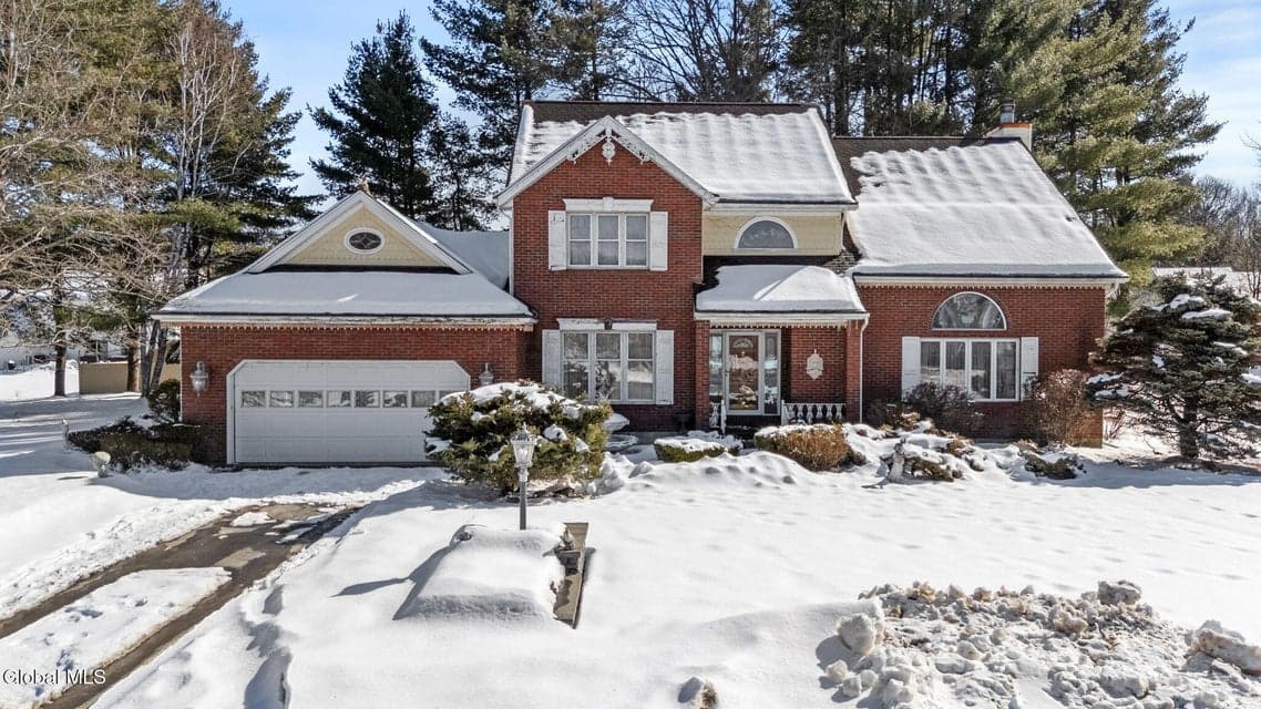 225 Long Meadow Lane, photo 1
