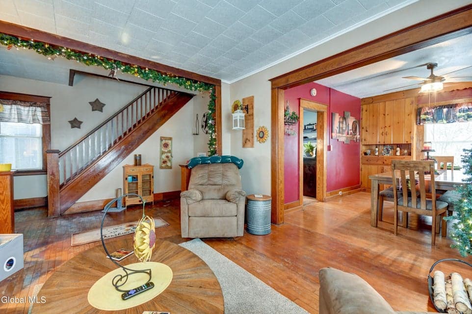 178 Moyer Street, photo 5