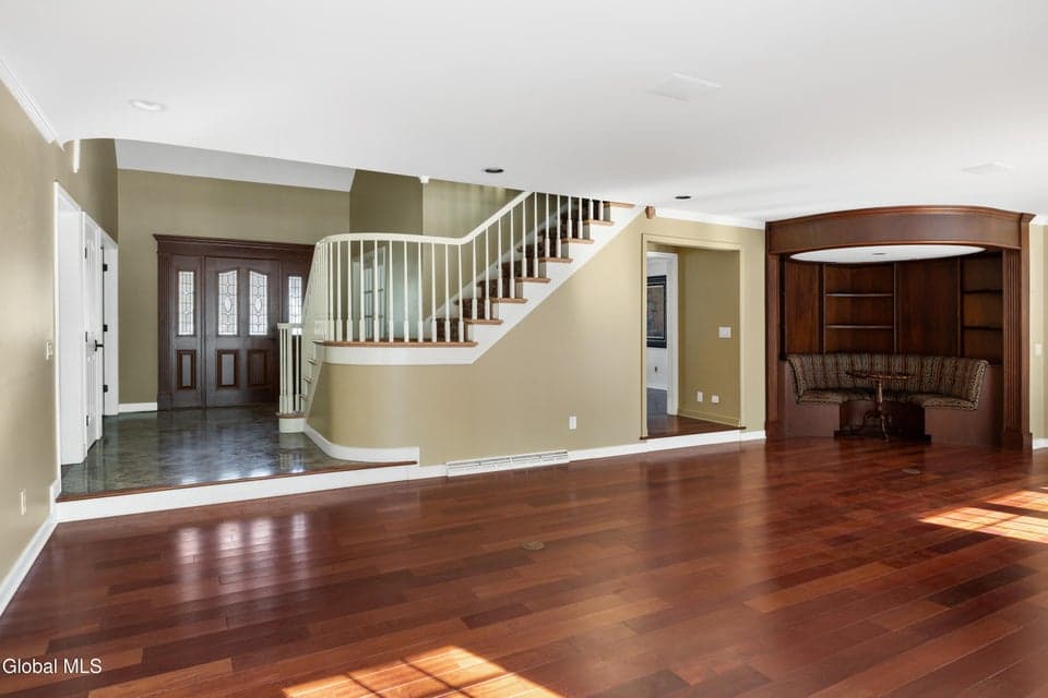 6 Beacon Hill Drive, photo 4