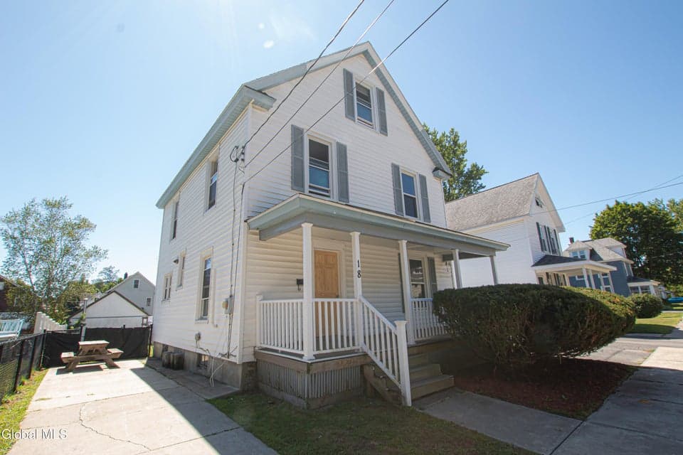 18 Newman Street, Gloversville, NY, photo 1