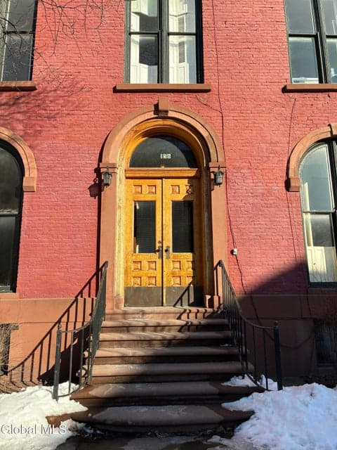 156 First Street, photo 2