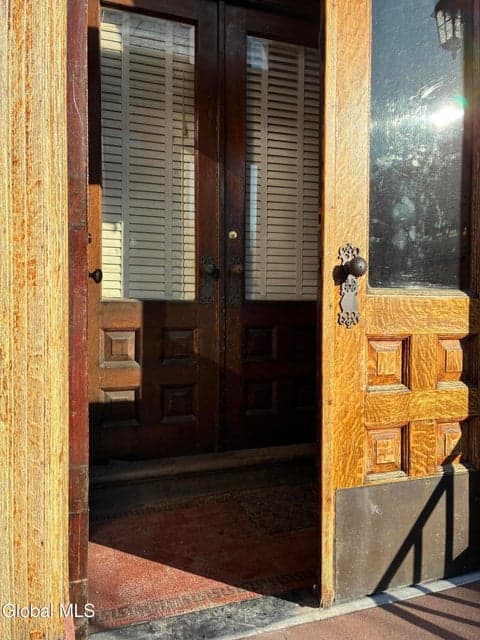 156 First Street, photo 4