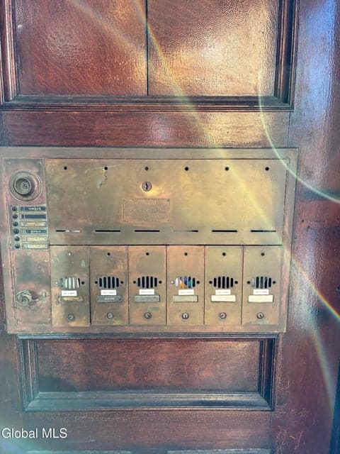 156 First Street, photo 5