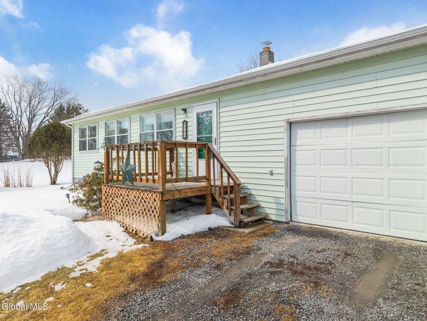 561 Grovenors Corners Road, photo 5