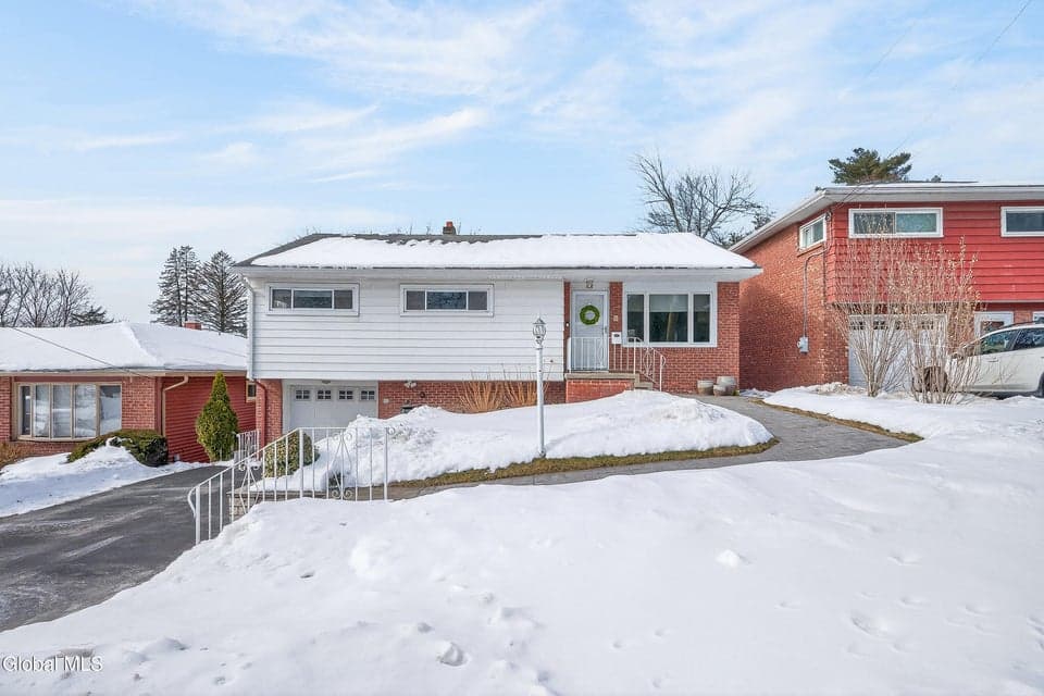 72 Pinehurst Avenue, Albany, NY 12203, photo 1