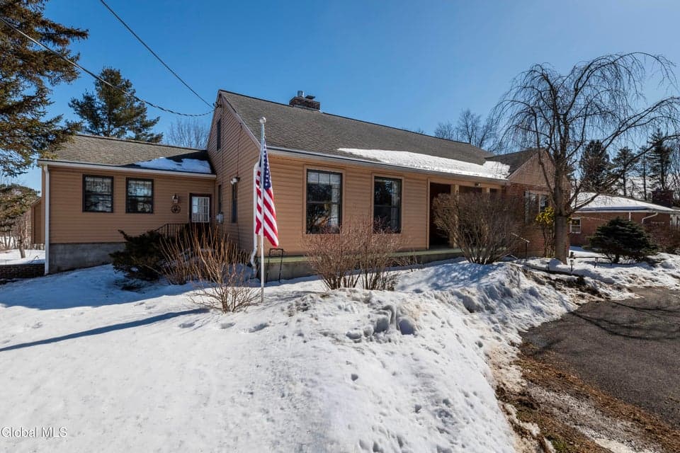 42 Thompson Hill Road, East Greenbush, NY, photo 1