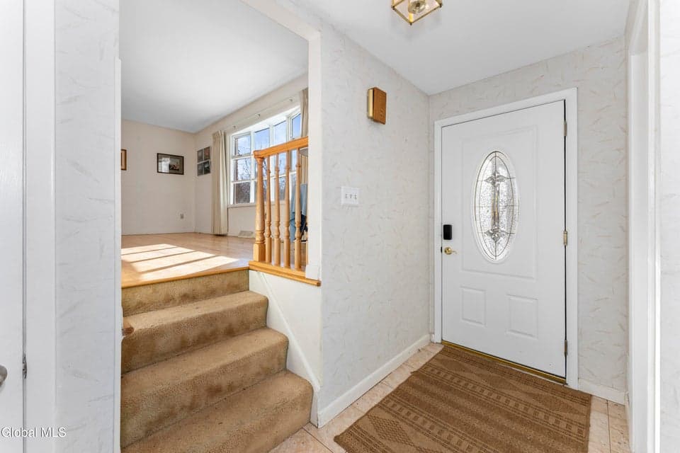 53 Fairlawn Drive, photo 3