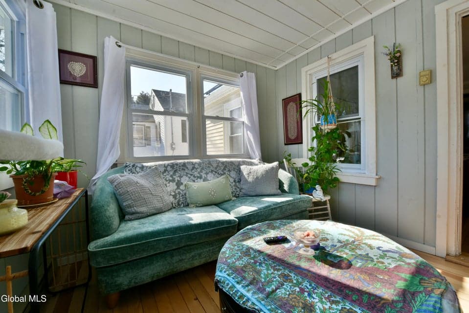 27 Sidney Avenue, photo 3