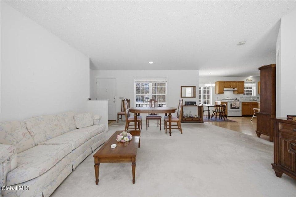 11 Schuyler Way, photo 5