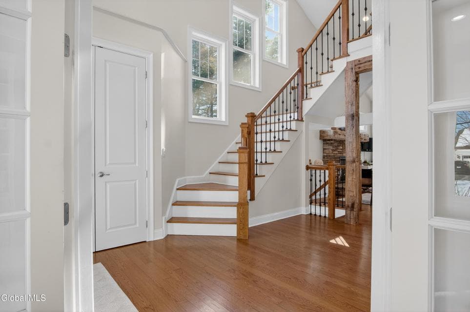 21 Saw Mill Court, Wilton, NY, photo 4