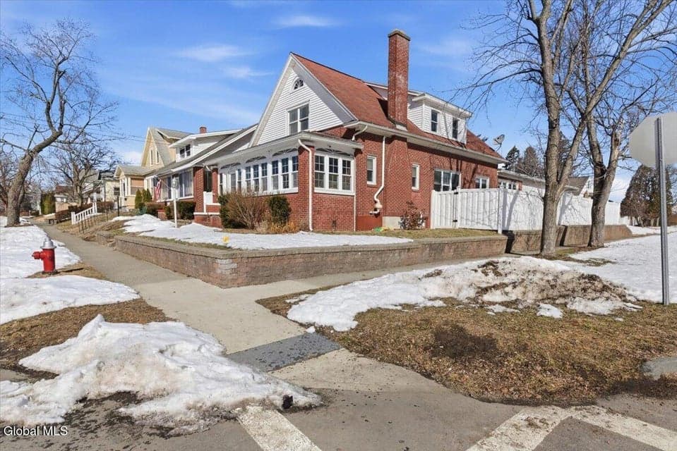 65 109th Street, photo 3