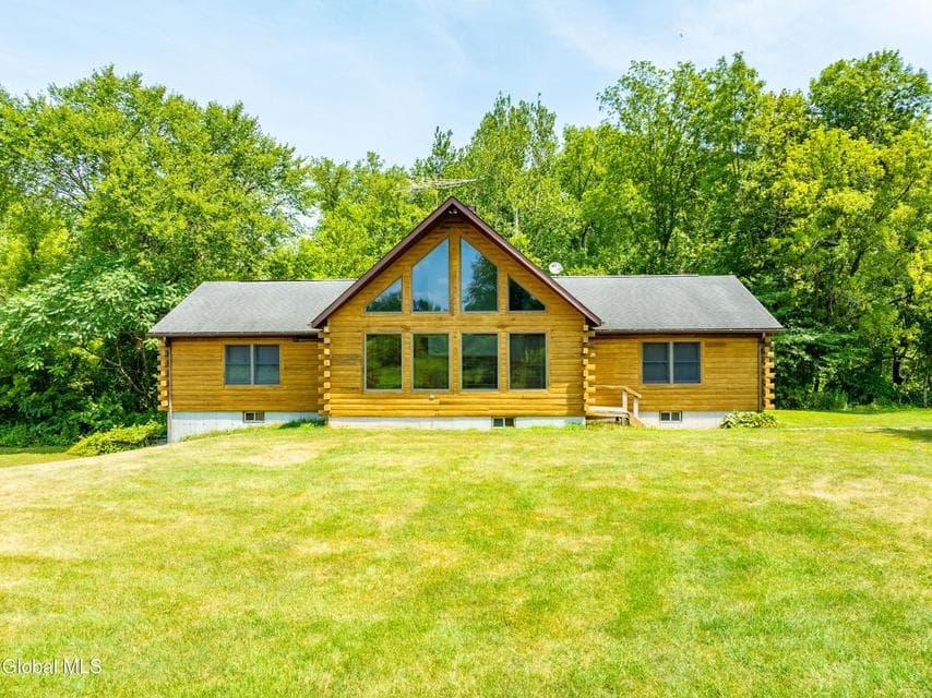 2640 NY-203, photo 1