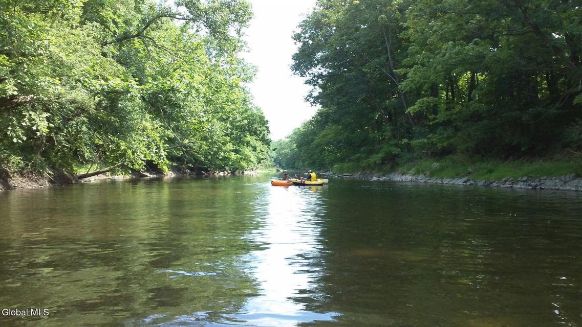 2640 NY-203, photo 2