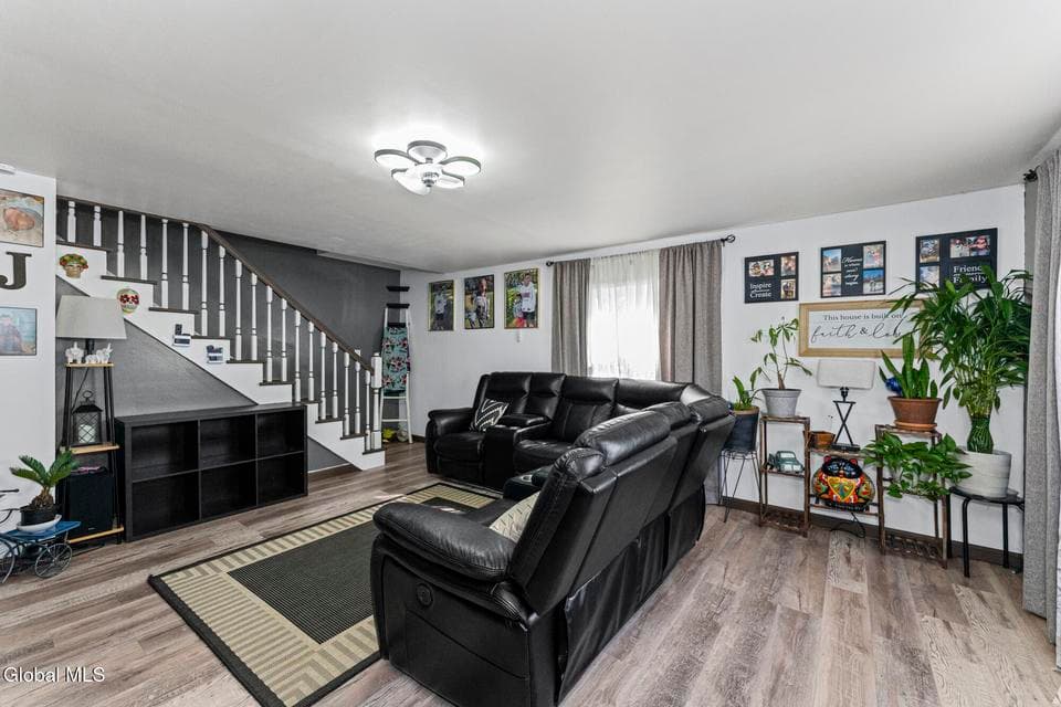 413 E Campbell Rd Extension, photo 4
