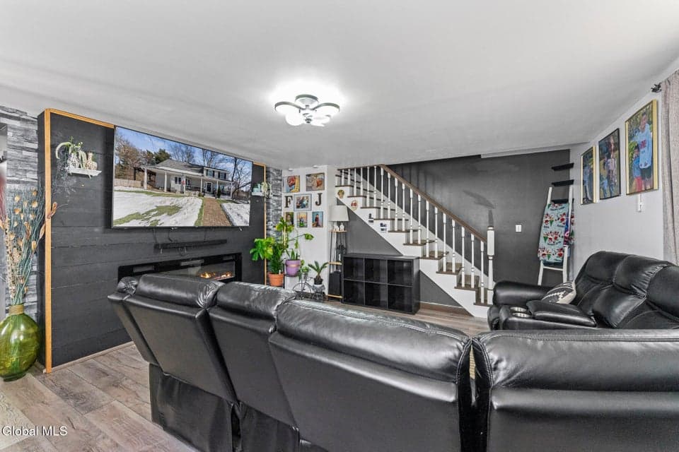 413 E Campbell Rd Extension, photo 5