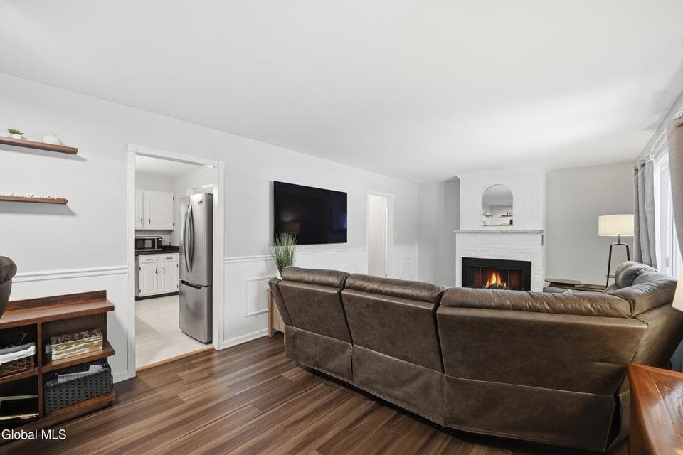 7 James Drive, photo 3