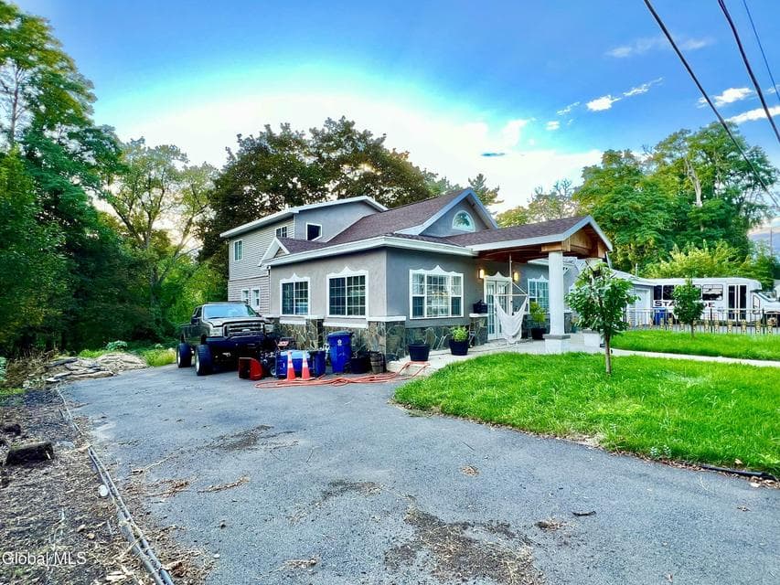 354 Olean Street, photo 4