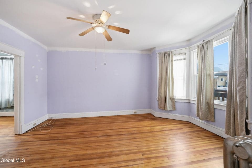 1834 6th Avenue, photo 4