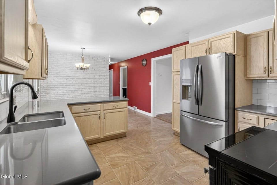 1165 Cresse Avenue, photo 5