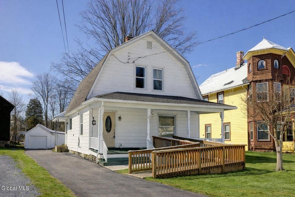 9 Stewart Avenue, photo 1