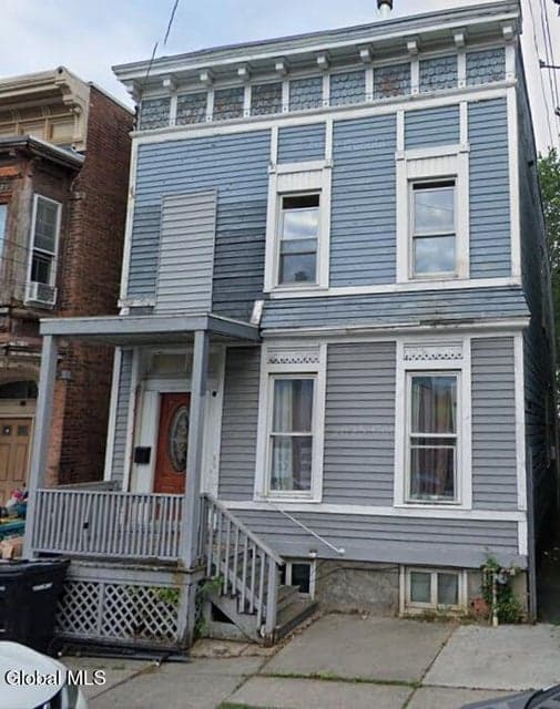 393 9th Street