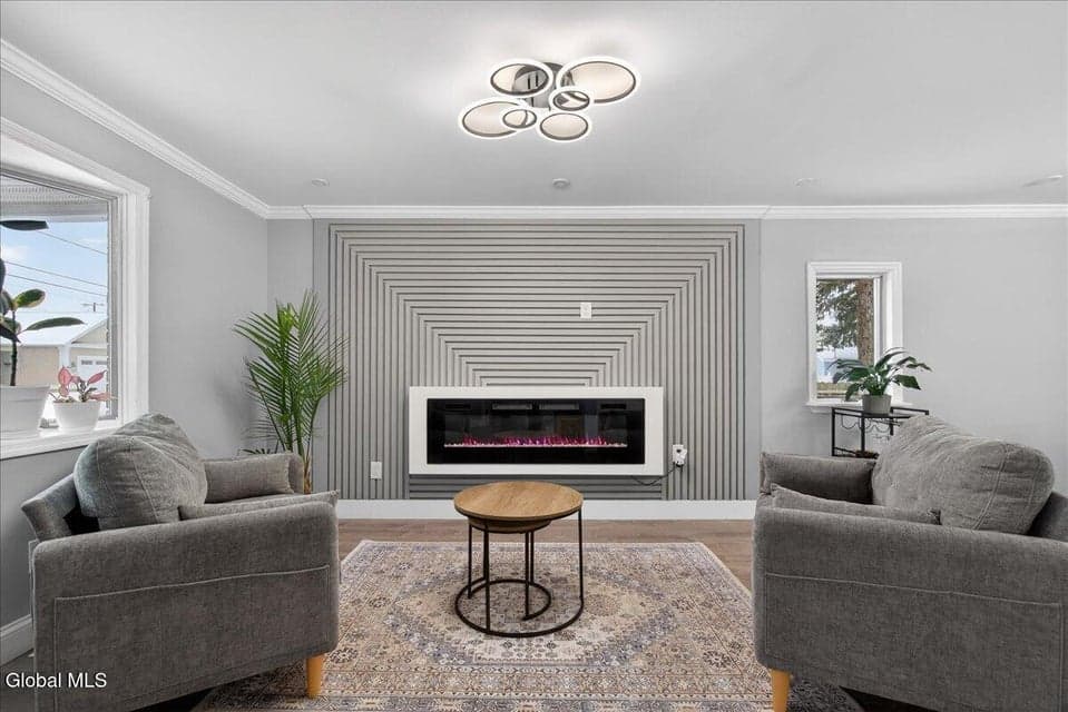 1320 Floral Avenue, photo 4