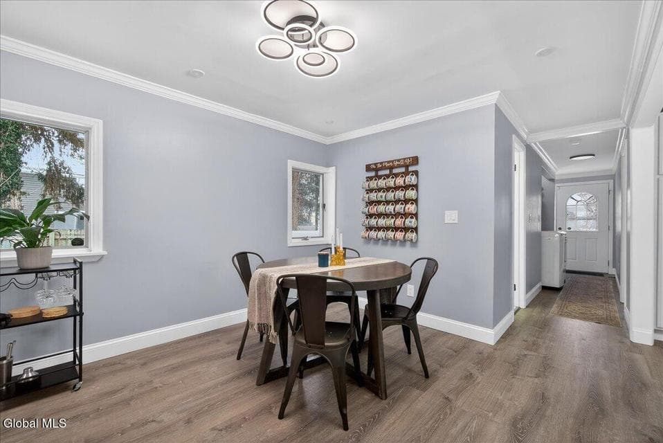 1320 Floral Avenue, photo 5