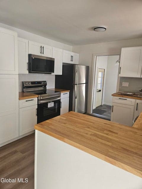 138 Willow Lane, photo 5