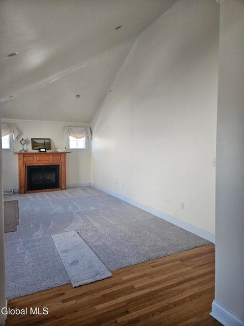 2370 E Nott Street, photo 5