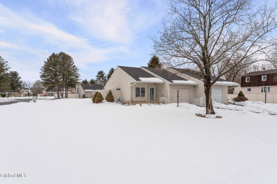 119 Fort Hunter Road, Guilderland, NY, photo 1