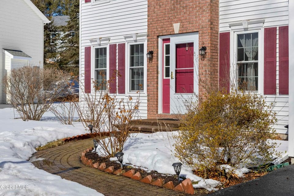 1640 Angelina Terrace, photo 4