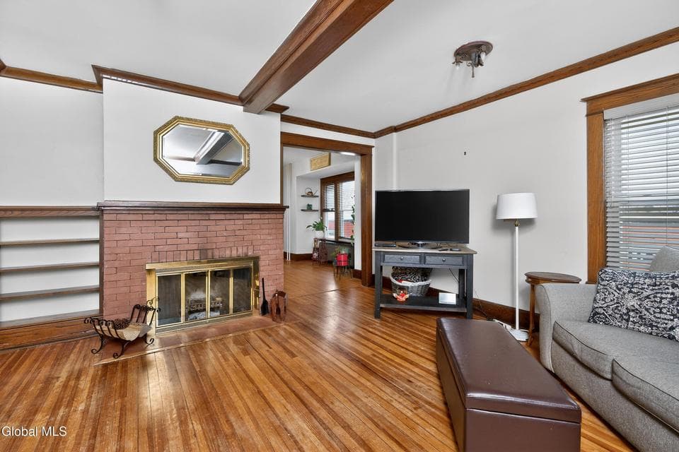 289 W Lawrence Street, photo 5
