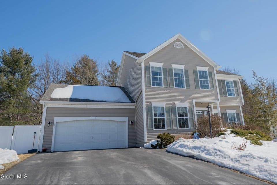 33 Aster Drive, photo 2
