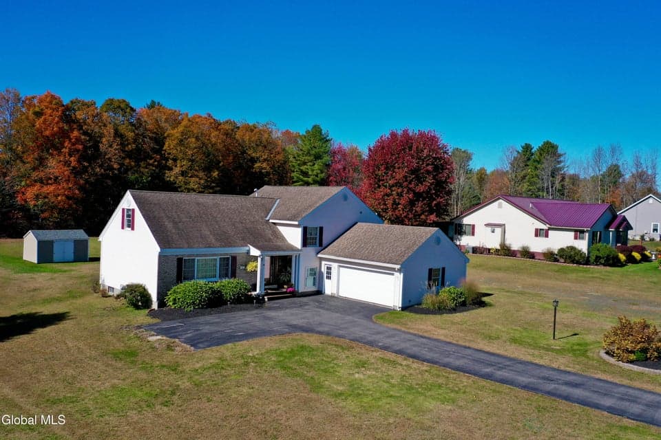 141 Eccles Drive, Perth, NY, photo 1