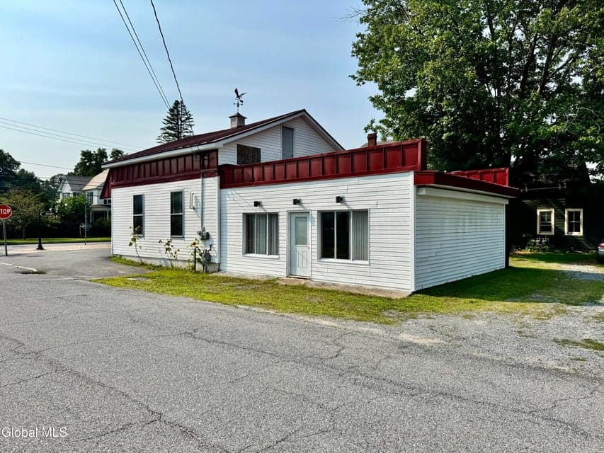 260 Broadway, photo 4
