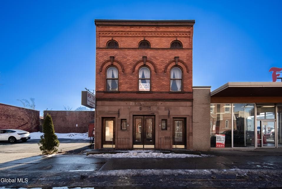 184 Central Avenue, Albany, NY 12206
