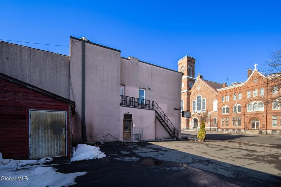 184 Central Avenue, photo 4
