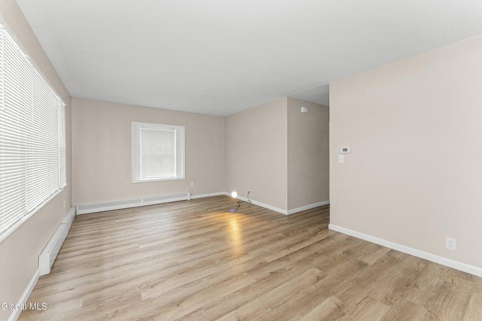 235 Washington Avenue, photo 3