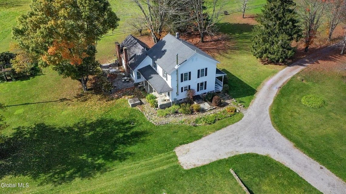 380 Raymond Fish Road, photo 3