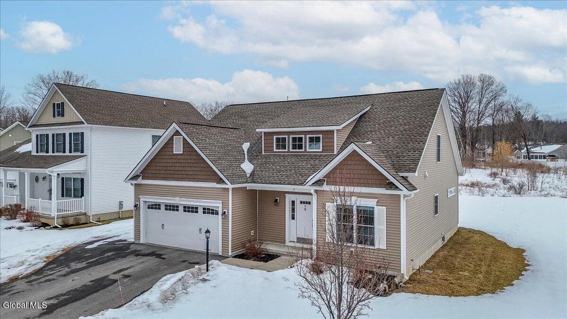 9 Lakepointe Way, photo 2