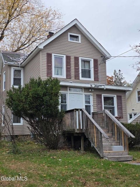 34 Pleasant Street, photo 2