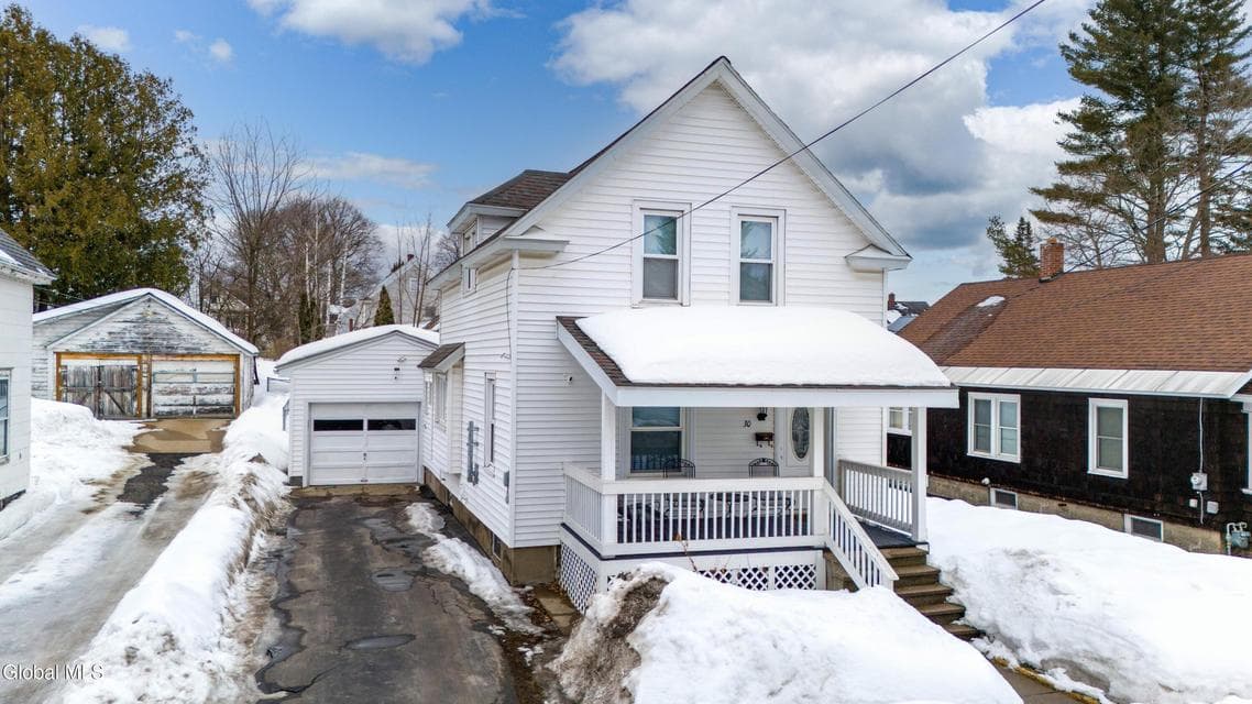 30 Saratoga Boulevard, Gloversville, NY, photo 1