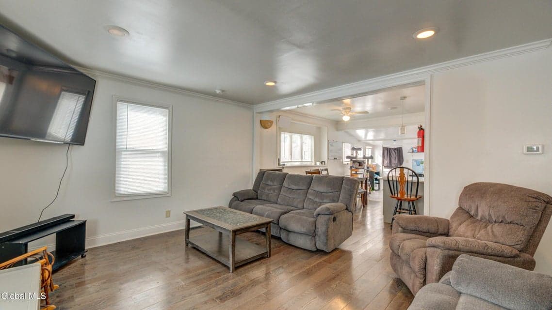 30 Saratoga Boulevard, Gloversville, NY, photo 5