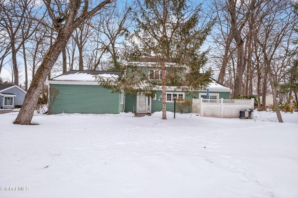 30 Willow Drive, Bethlehem, NY 12054, photo 1