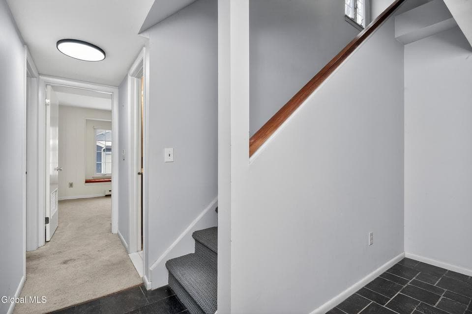 30 Willow Drive, Bethlehem, NY 12054, photo 5